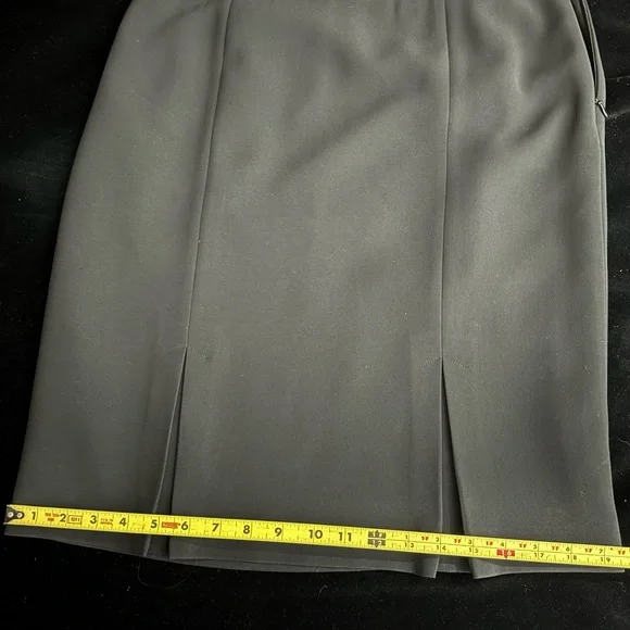 Ann Taylor -Women’s Black Business Skirt -Knee-Length/Double Pleats -Tag Size 4 - Picture 8 of 16